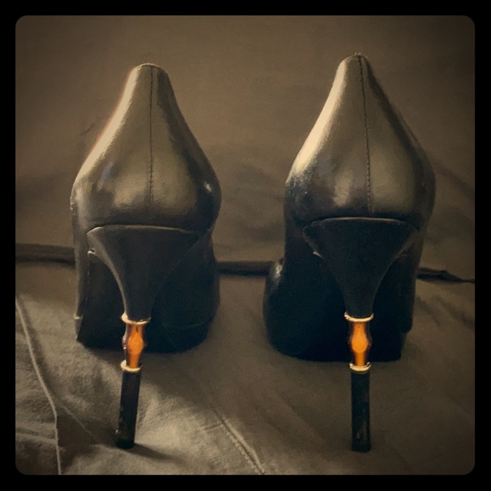 Gucci Black bamboo Malibu pumps